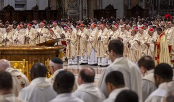 Messa crismale, basilica San Pietro, Giovedì Santo, 17 aprile 2025