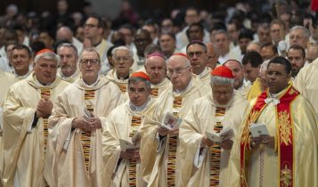 Messa crismale, basilica San Pietro, Giovedì Santo, 17 aprile 2025