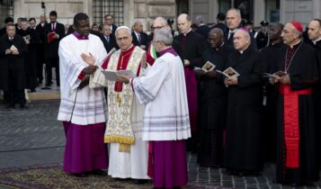 Omaggio di Papa Leone XIV alla statua dell'Immacolata, piazza di Spagna, 8 dicembre 2025