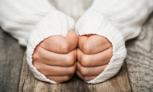 autolesionismo, comportamenti autolesivi, braccia coperte